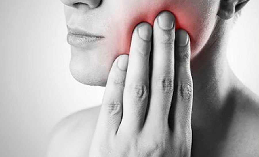 Calambres en la mandíbula: posible síntoma de enfermedad autoinmune